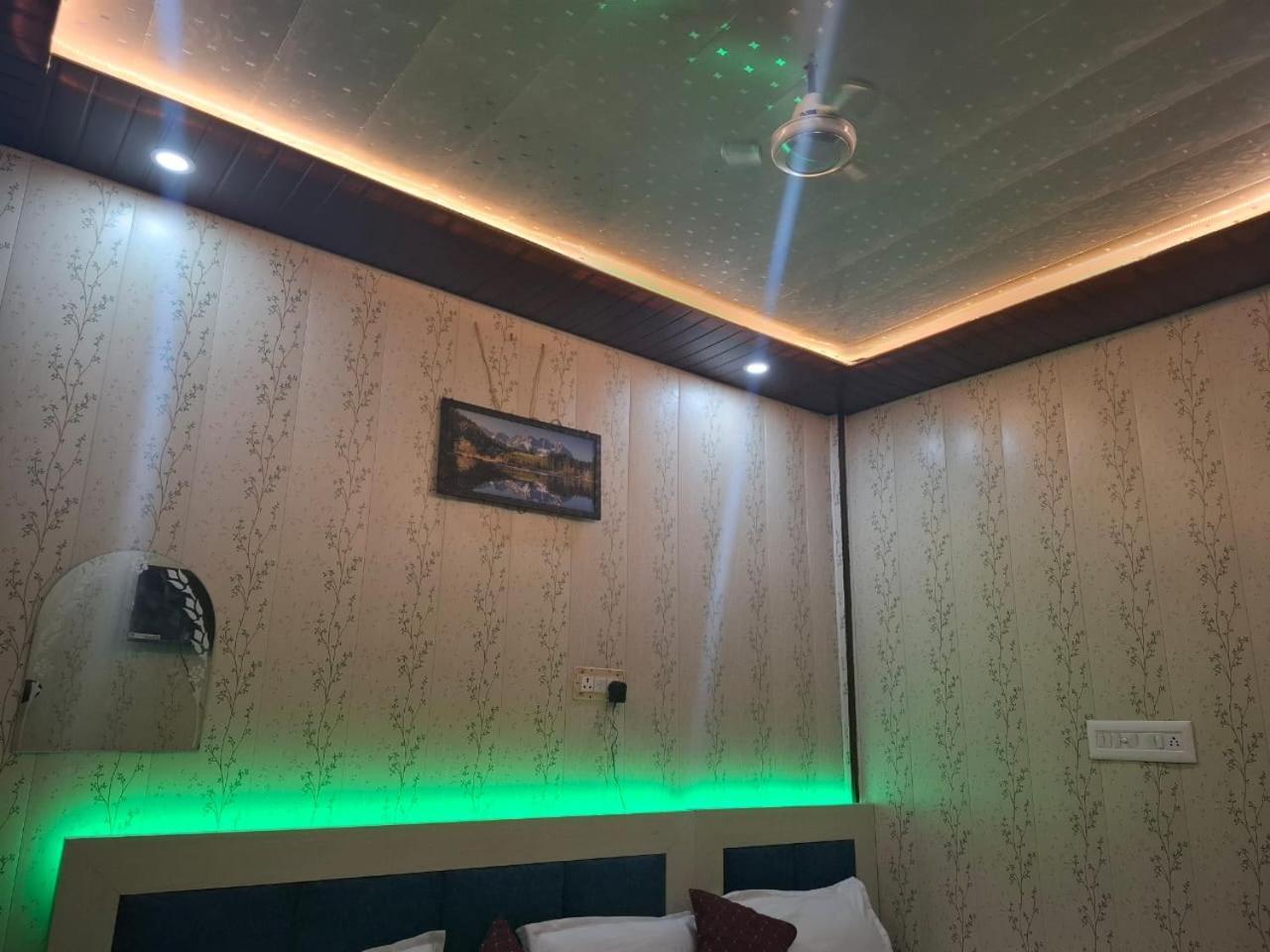 Hotel Sgh Subhadra Guest House Ayodhya Exterior foto
