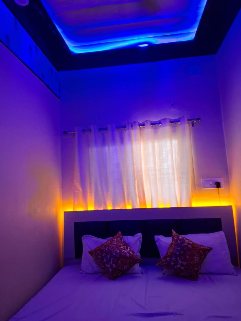 Hotel Sgh Subhadra Guest House Ayodhya Exterior foto