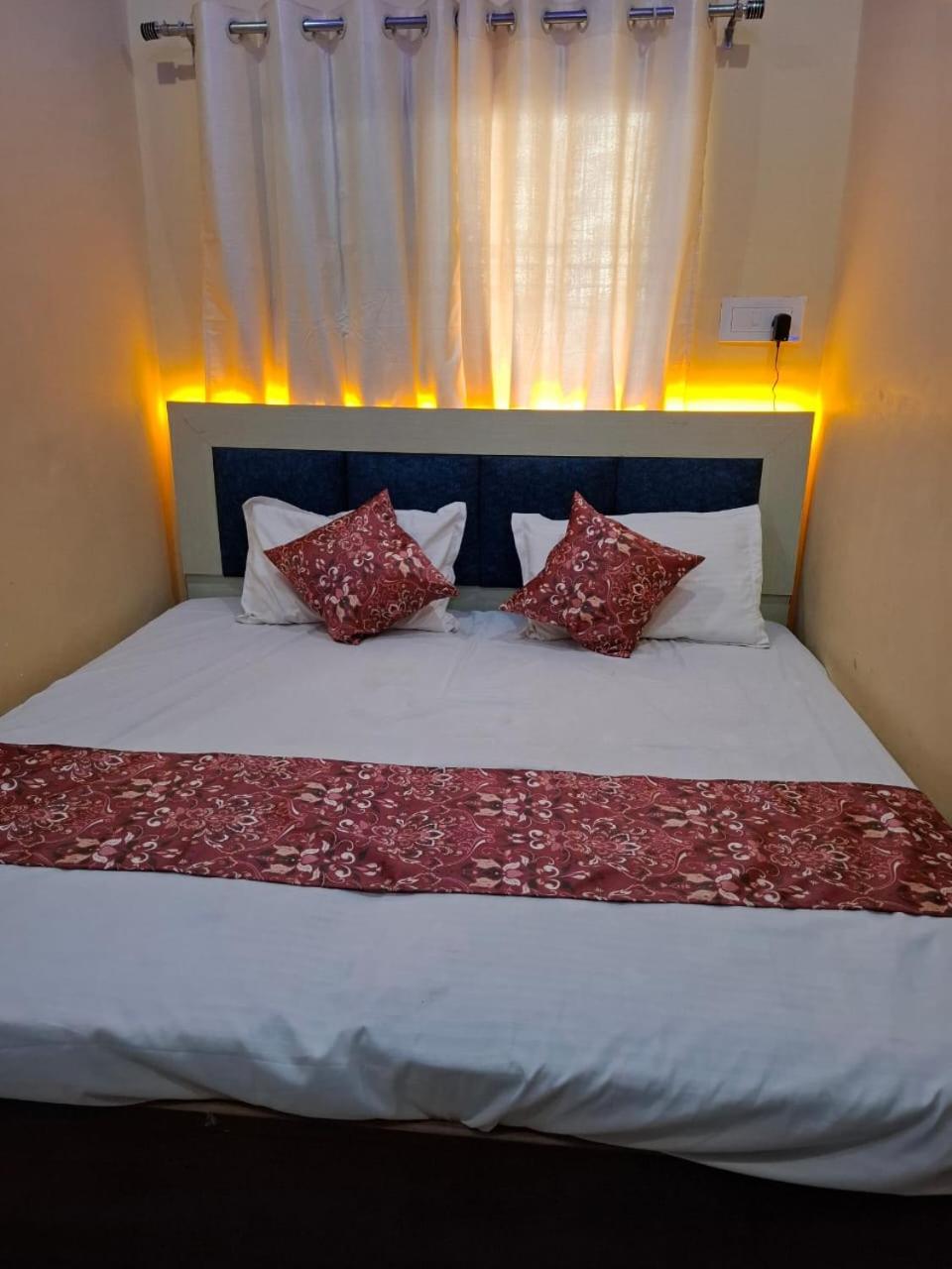 Hotel Sgh Subhadra Guest House Ayodhya Exterior foto