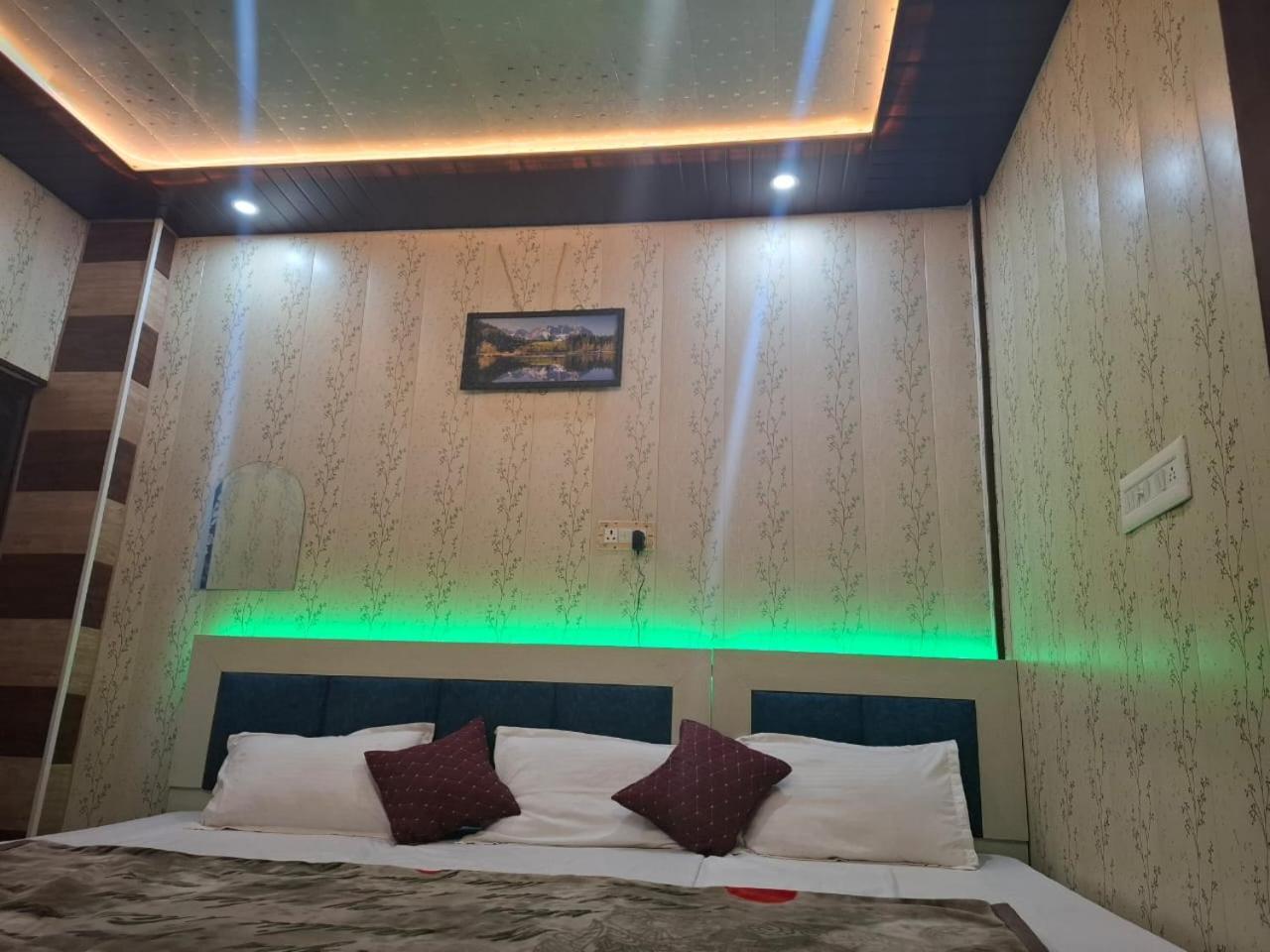 Hotel Sgh Subhadra Guest House Ayodhya Exterior foto